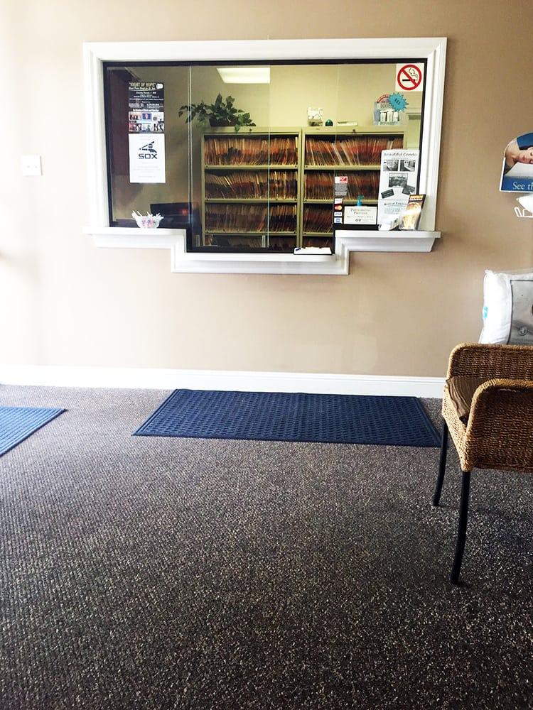 Mayfield Chiropractic West waiting room